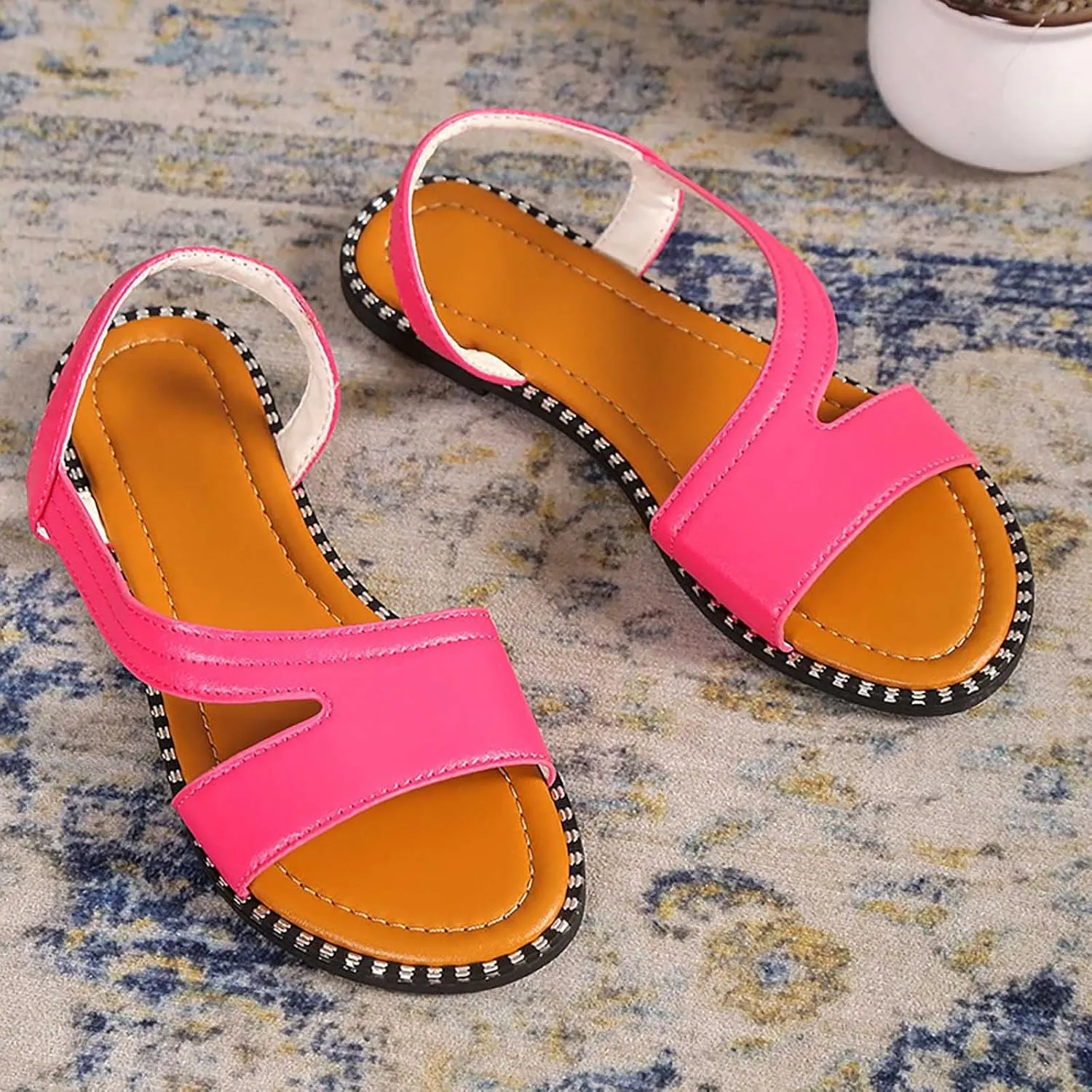 2025 Women's Trendy Sandals with Slingback Summer Open Toe Flats Comfortable Walking Footwear for Casual Style