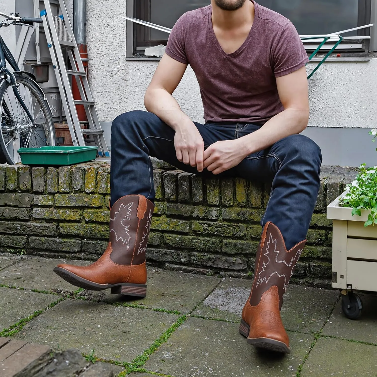 Cowboy Boots For Men with Wide Square Toe Western Retro Boot Durable Classic Fashionable Embroidered Country Pull On Slip Resistant Boots
