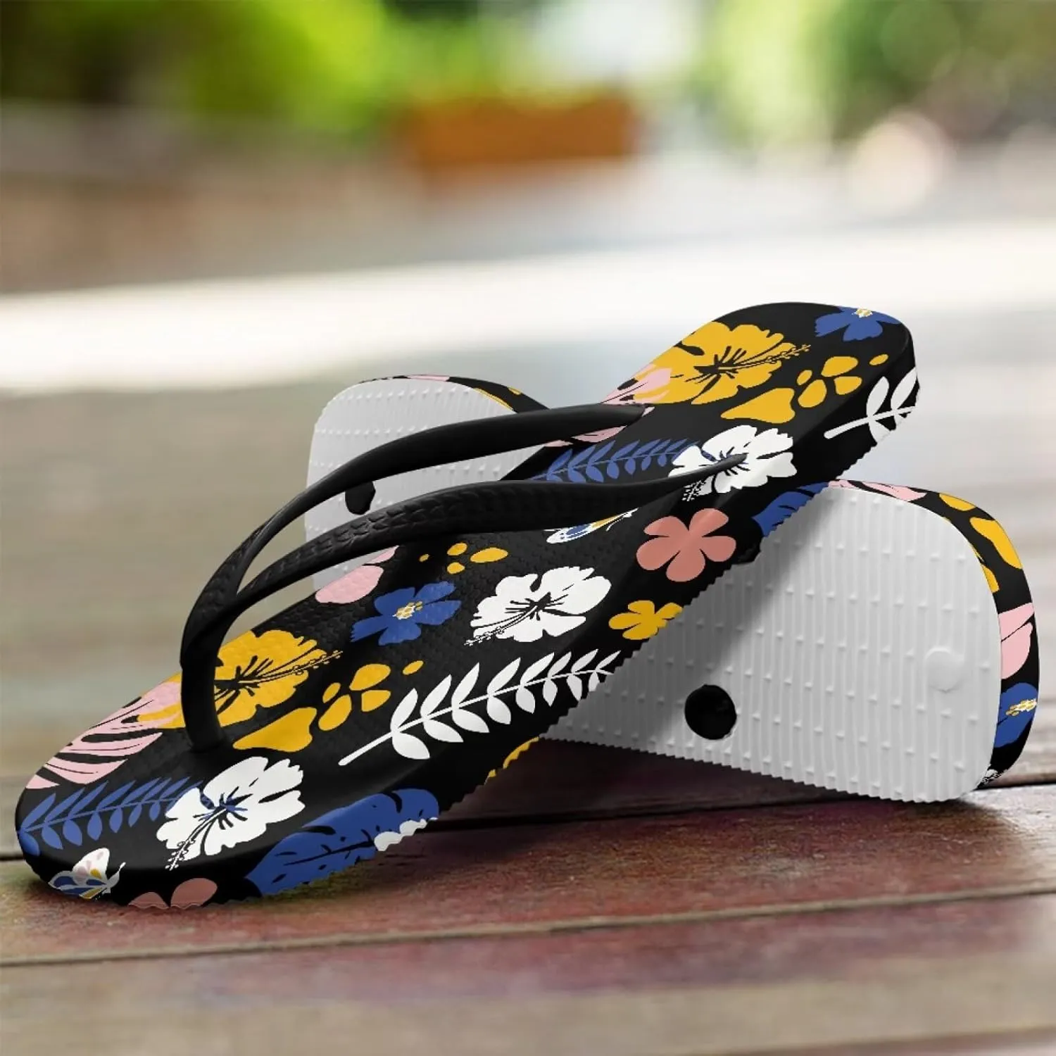 Creative Tropical Floral Print Women Flip Flops Lightweight Shower Slippers Stylish Casual Beach Sandals Summer Vacation