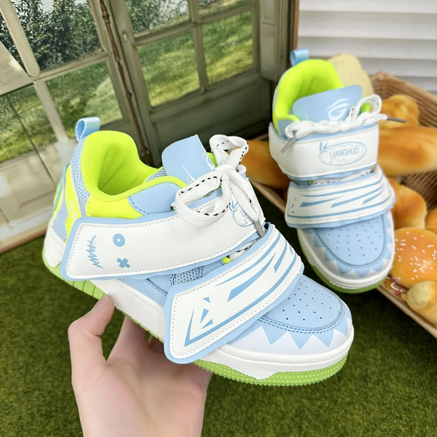 Cute Sneakers for Women Graffiti Smile Hook & Loop Decor Skate Shoes Lace-Up Thick Sole Height Increase Walking Shoes