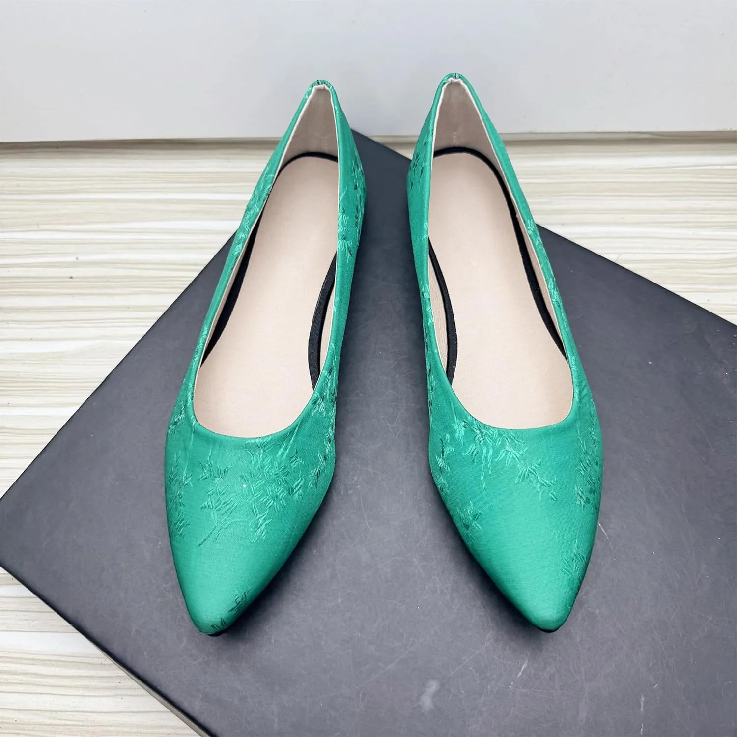 Dear Time Women's Pointed Toe Ballets Flower Embroidered Flat Shoes Dress Flats Slip on Walking Shoes