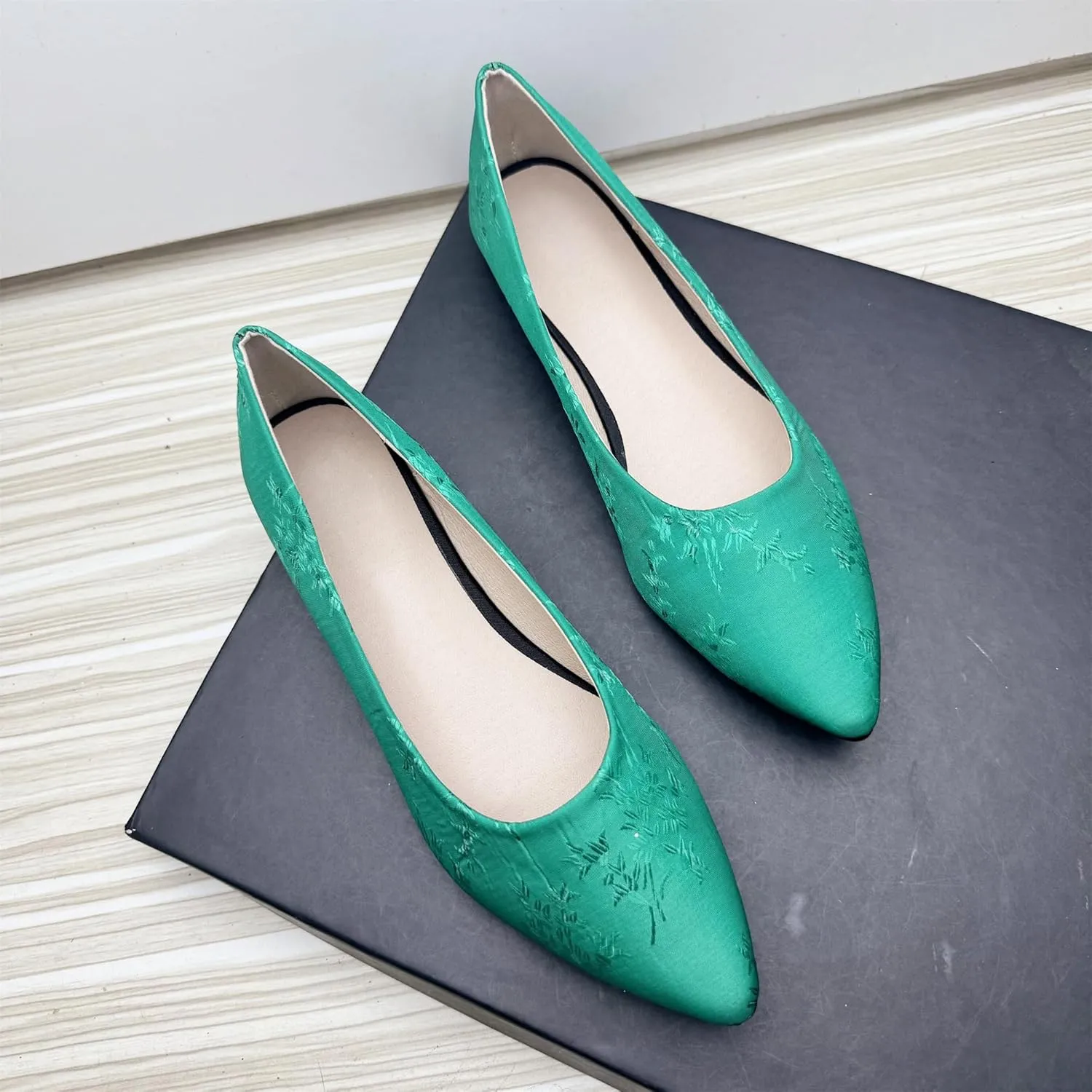 Dear Time Women's Pointed Toe Ballets Flower Embroidered Flat Shoes Dress Flats Slip on Walking Shoes