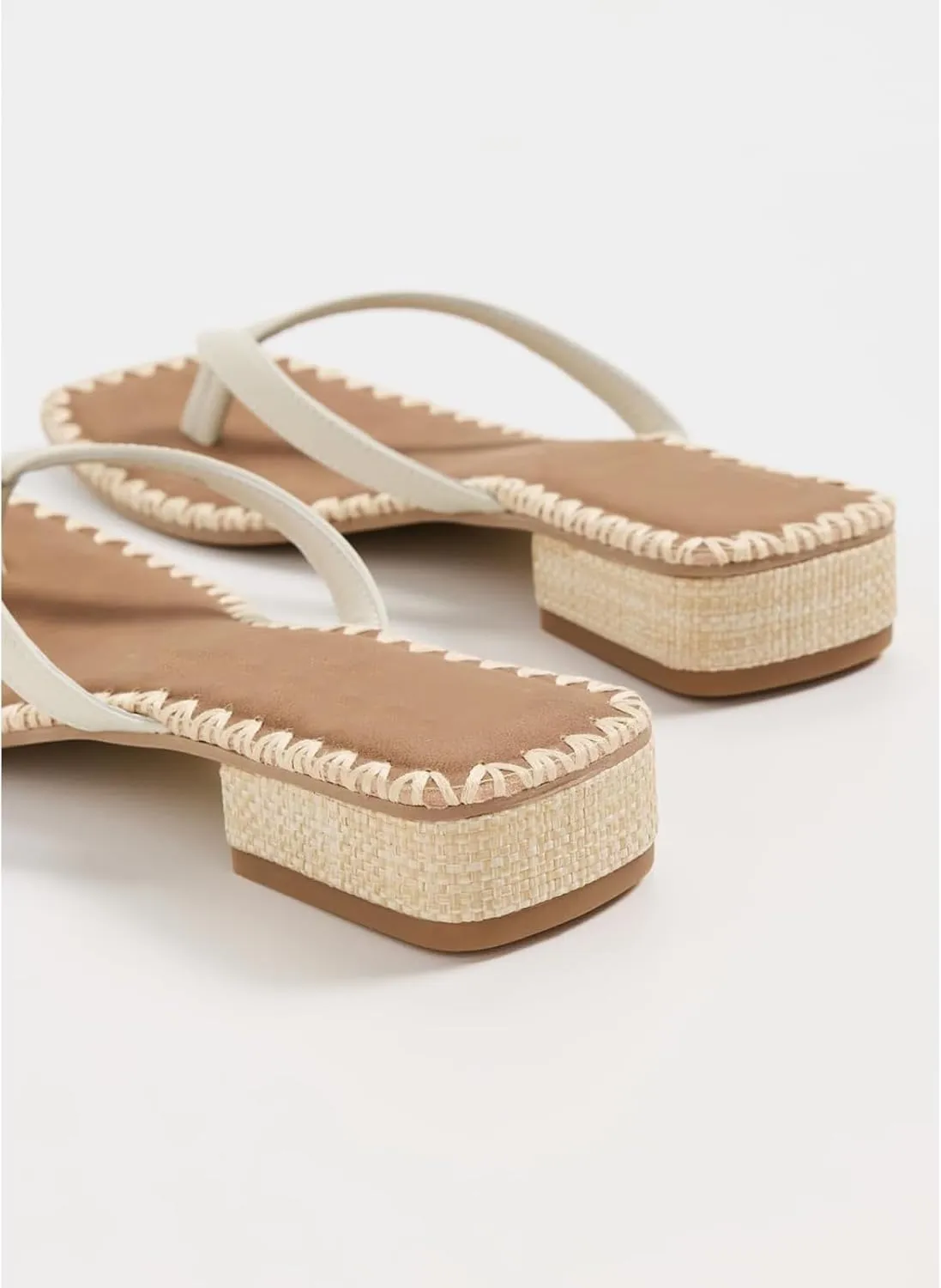 DOEYG Raffia Heels Sandals for Women Summer Beach Flip Flops Square Open Toe Flat Heeled Sandals Dressy Comfortable Slip on Thong Sandals