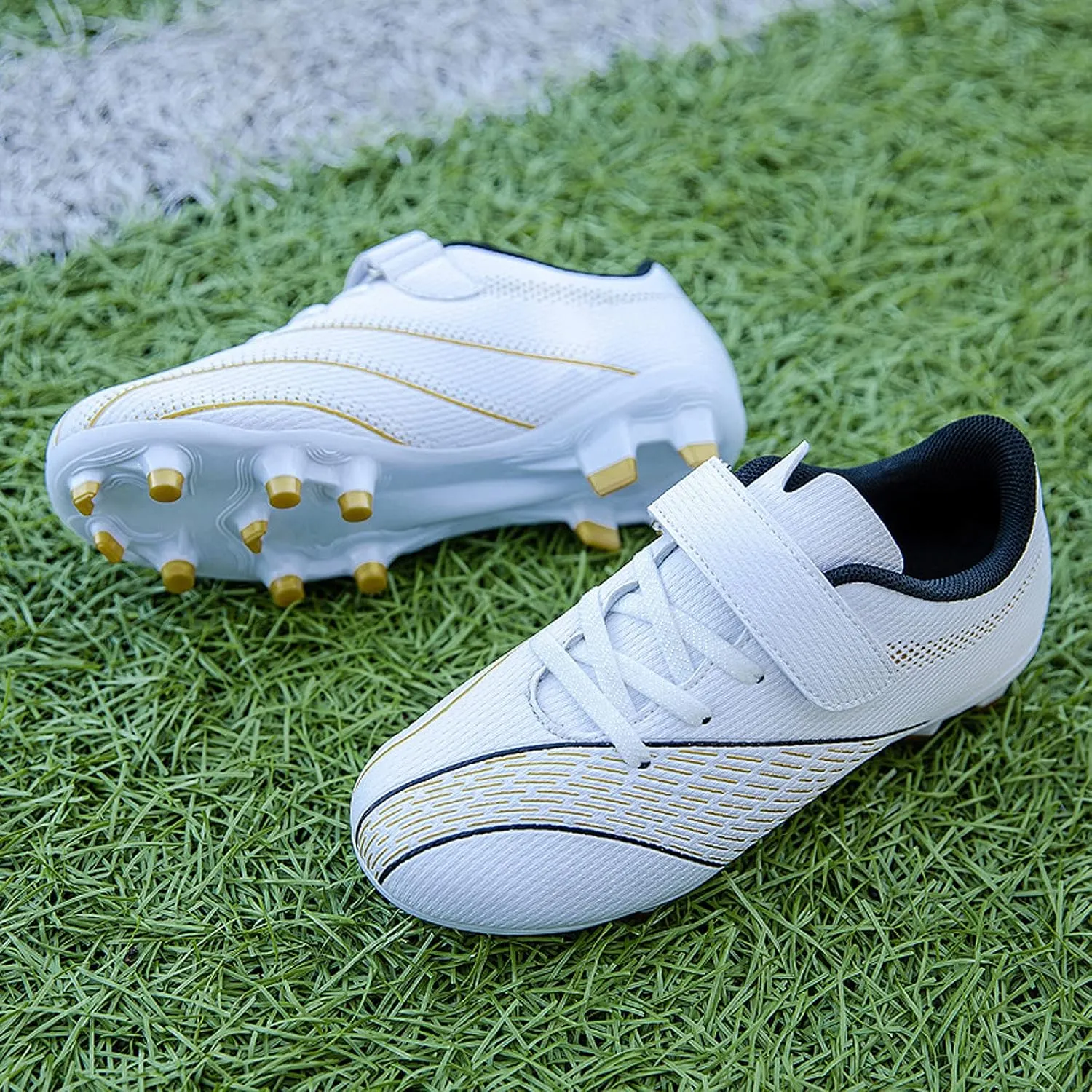 FLIOZY Football Shoes Kids Athletic Soccer Cleats Shoes Boys Girls Competition Training ShoesOutdoor/Indoor Lightweight Breathable Football Boots Sneakers