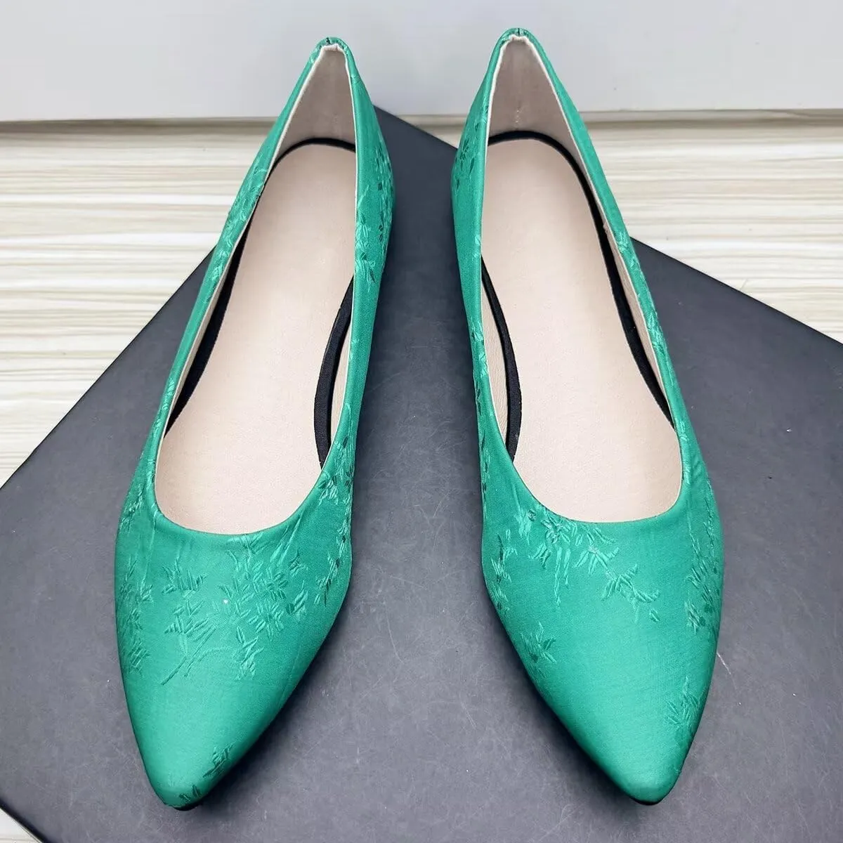 Hee grand Classic Solid Pointed Toe Ballet Flats Womens Shallow Satins Dress Shoes Casual Comfort Slip-On Loafers Light Weight Walking Flats