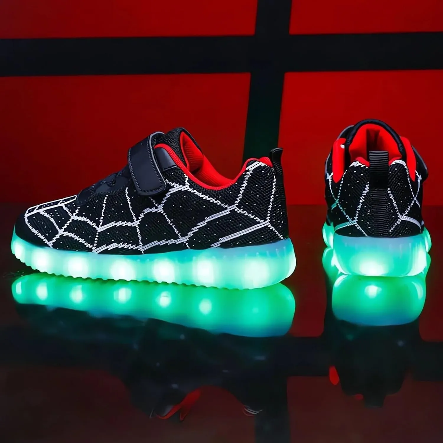 Kids LED Shoes Boys Girls Light Up Trainers Children USB Charging Flashing Sneakers Gift for Birthday Halloween Xmas