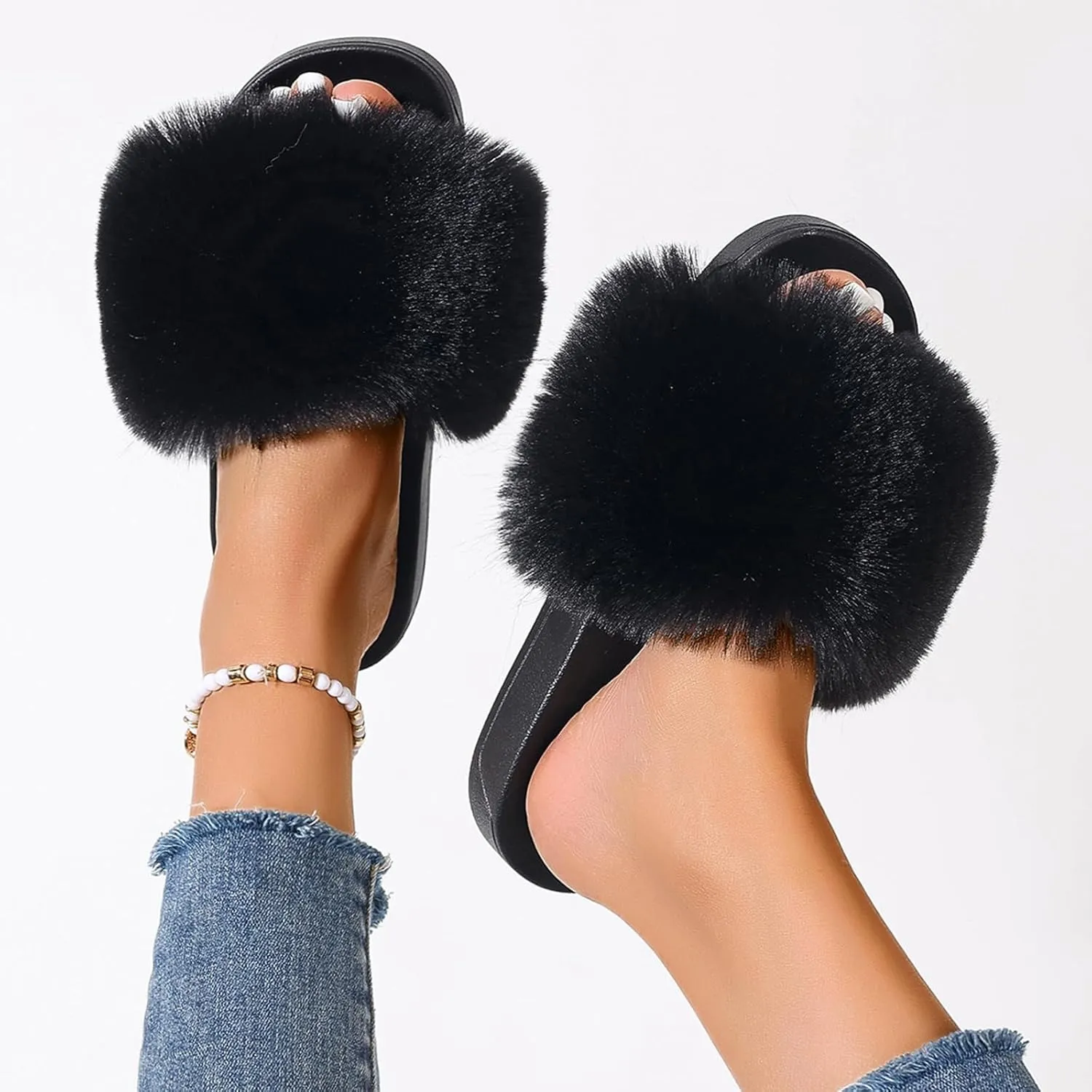 Ladies Fluffy Slippers Faux Fur Soft Slippers Stylish Open Toe Girls Sandals Outdoor Indoor Furry Comfortable