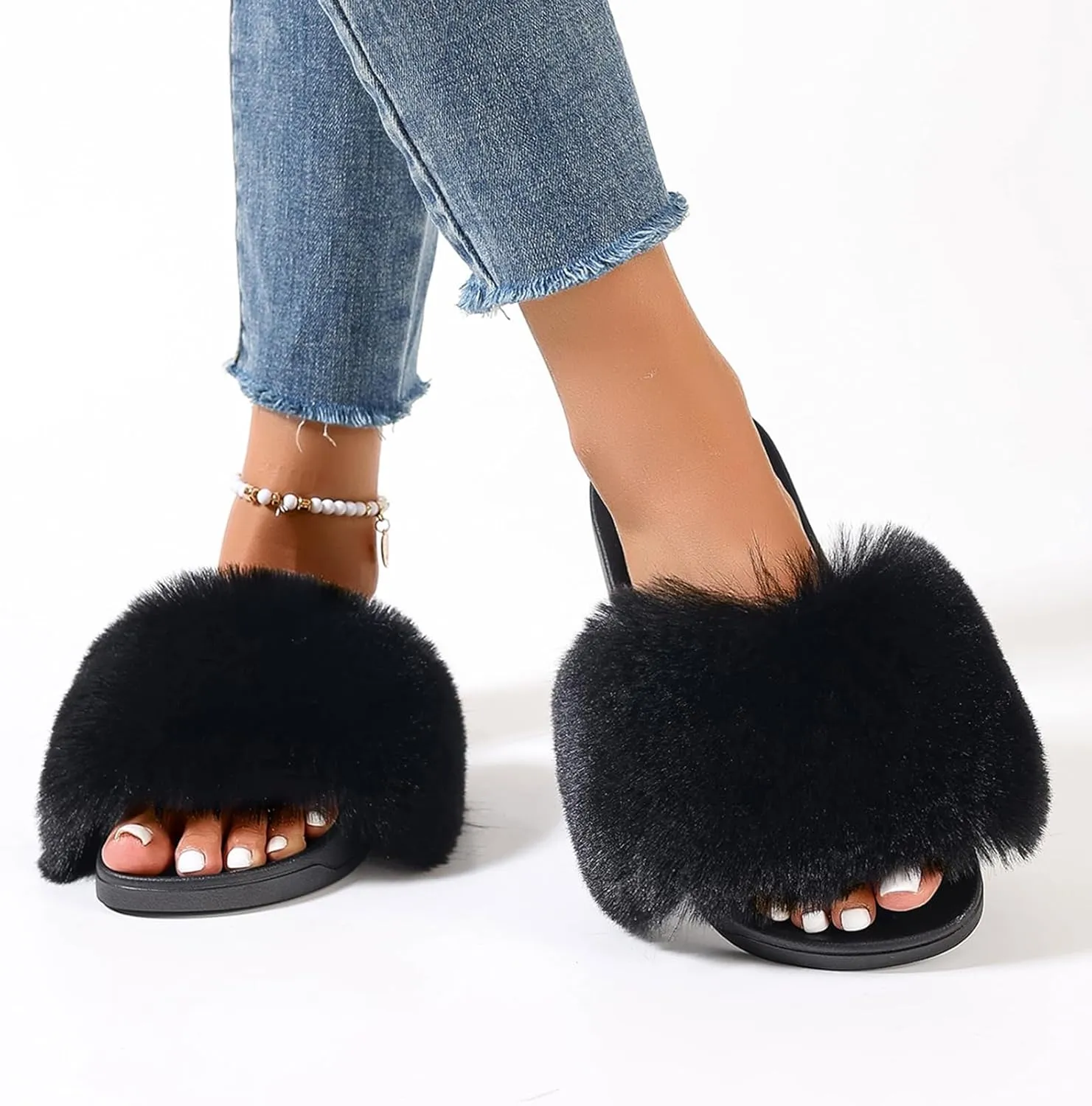 Ladies Fluffy Slippers Faux Fur Soft Slippers Stylish Open Toe Girls Sandals Outdoor Indoor Furry Comfortable