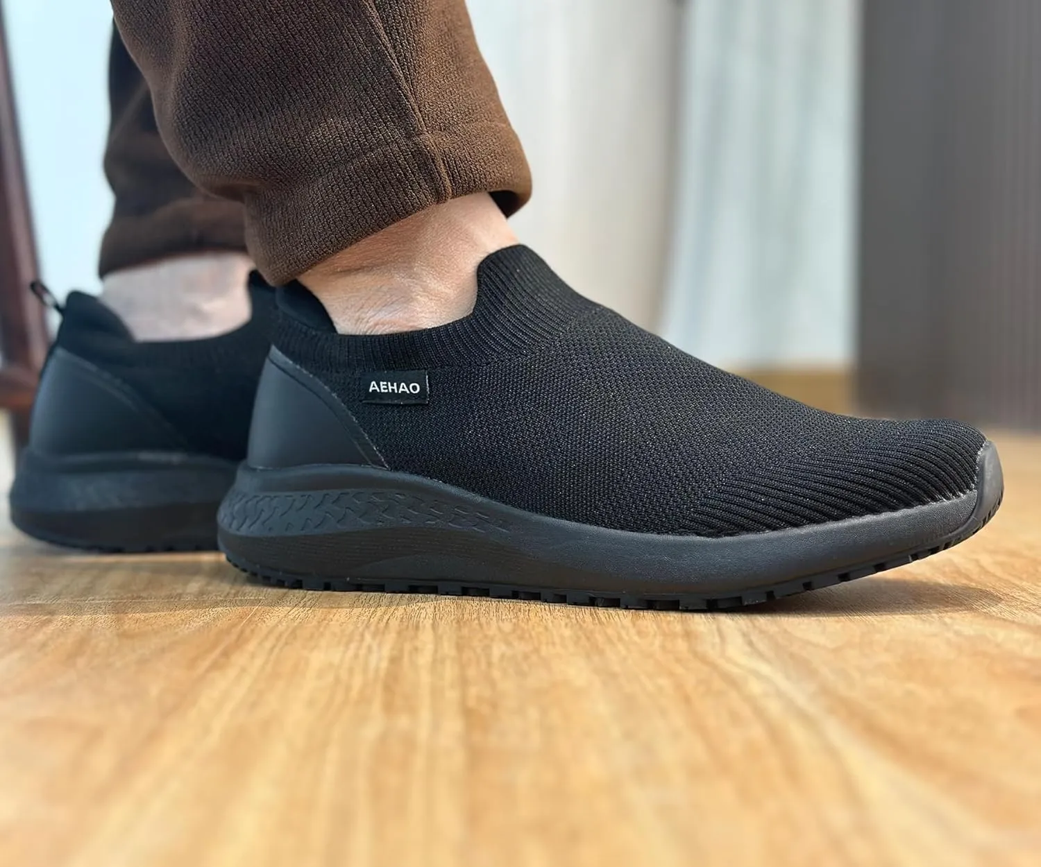 Men's Non Slip Work Shoes Restaurant Waterproof Chef Shoe for Kitchen Hospital Slip-Resistant Air Cushion Sneakers with Easy-Clean Modern Design Breathable Lightweight