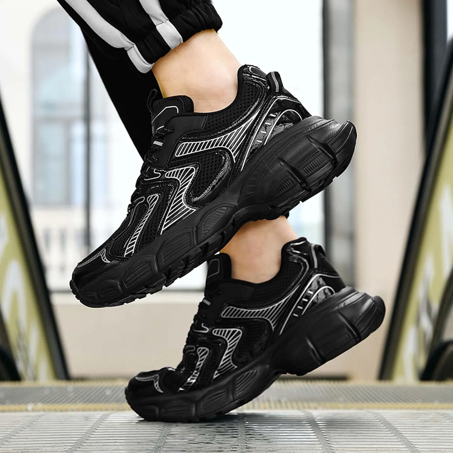Men's Running Shoes High Top Sneakers Thick Bottom Casual Shoes Street Fashion Walking Shoes Outdoor Training Jogging Tennis Shoes