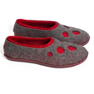 Moon Craters Men's Gray Felted Wool Slippers for Men, Handmade Warm Home Shoes