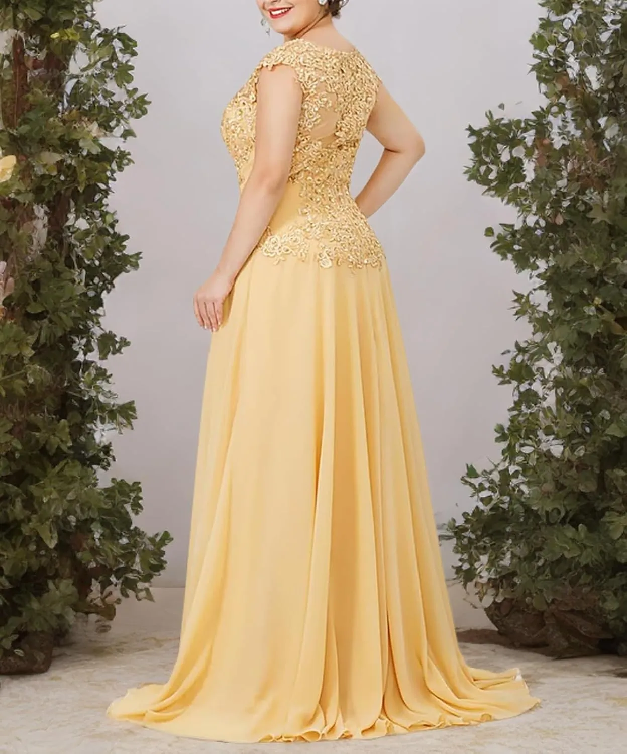 Mother of The Bride Dresses Scoop Neck - Appliqued Chiffon Formal Dress Plus Size
