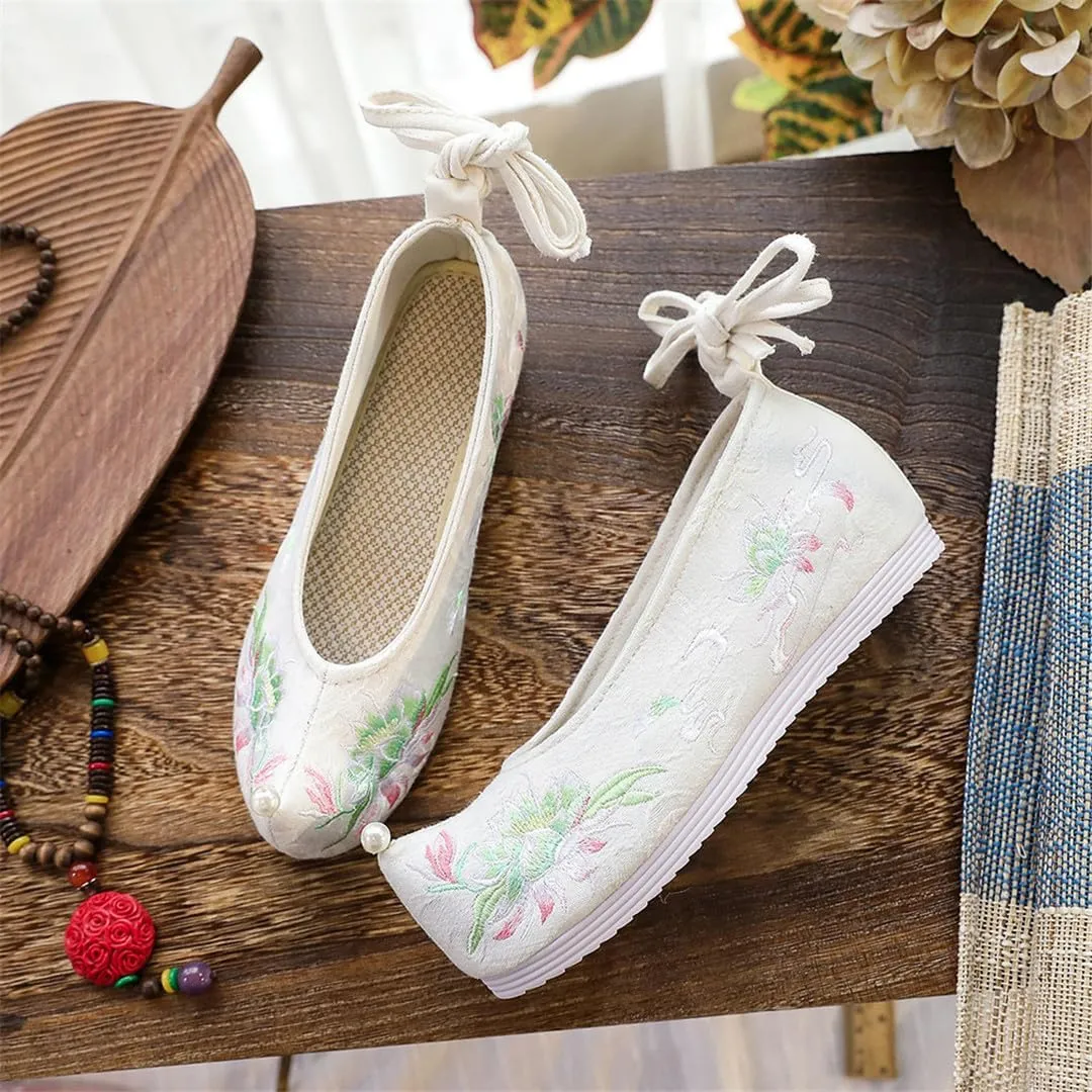 Pearl Pointed Toe Women Cotton Fabric Flat Shoes Handmade Traditional Chinese Embroidered Platform Shoes For Ladies