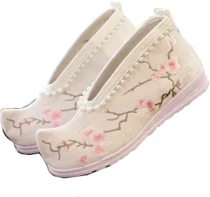 Plum Flower Embroidered Women Hanfu Shoes With Pearls Chains Retro Chinese Style Ladies Flats
