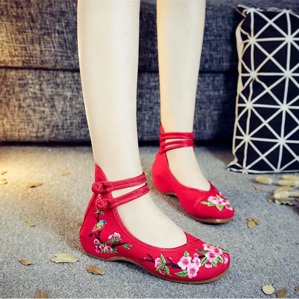 Women's Floral Embroidered Flat Shoes Chinese Traditional Strap Walking Mary Jane Flats Handmade Flower Embroidery Dress Shoes for Cheongsam